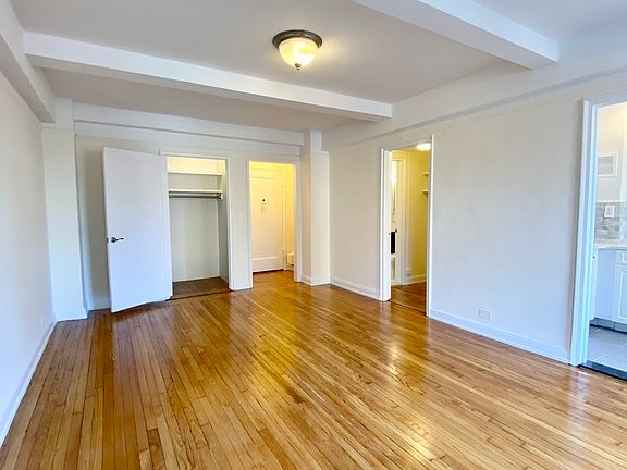 4th image of 200 W 15th St #9-B