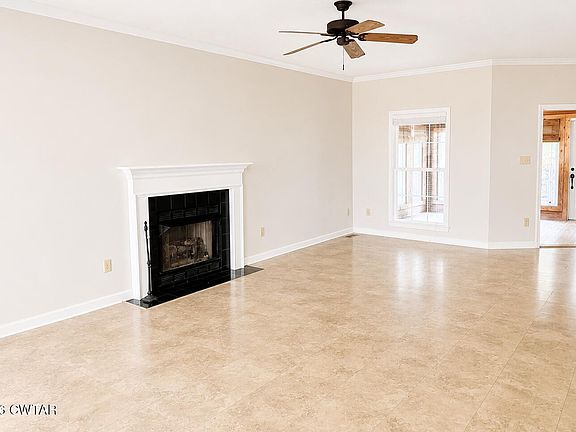 5th image of 28 Baymeadows Dr
