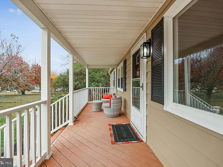 4250 Piper Ln — Photo 8