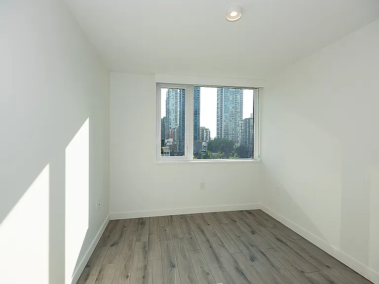 1107 Richards St #311 — Photo 19