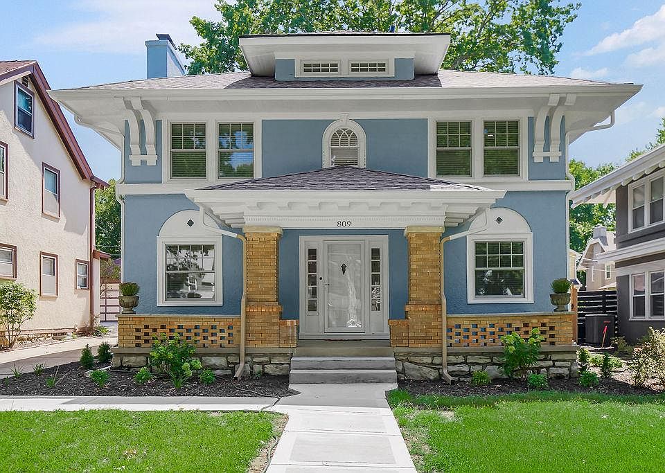 1st image of 809 W Gregory Blvd
