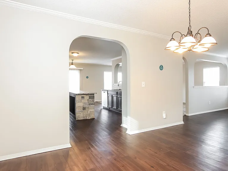 1005 Gelfield Rd — Photo 5