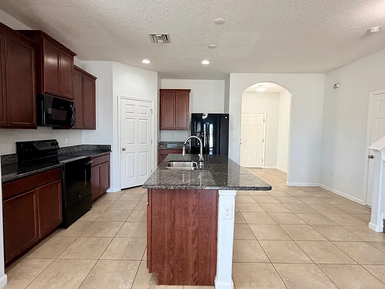 1623 Musgrass Cir — Photo 3