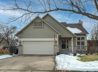 3425 Sycamore Ct NE, Cedar Rapids, IA 52402