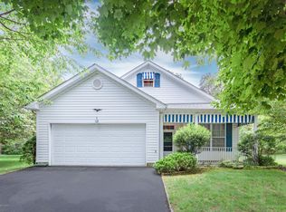 24 Impatiens Ct, Brick, NJ 08724