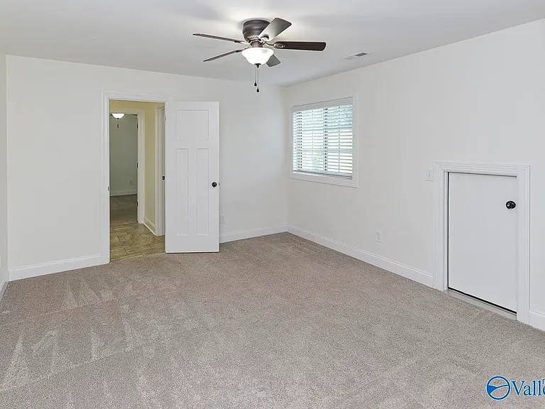 161 Huntsmen Ln — Photo 22