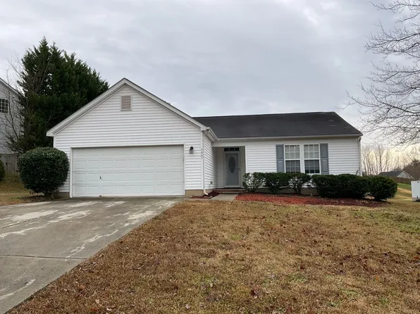 177 Brookstone Dr, Mount Holly, NC 28120