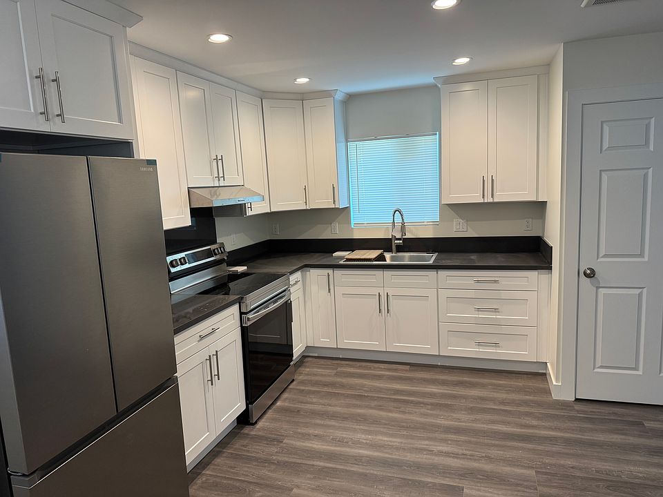 1st image of 1008 W 131st St