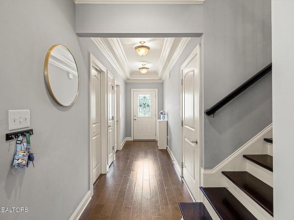 3rd image of 12019 Woodhollow Ln