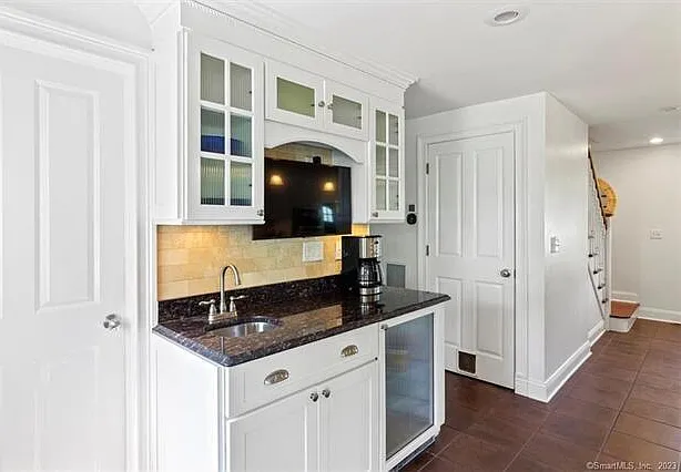 47 Brighton Rd — Photo 12