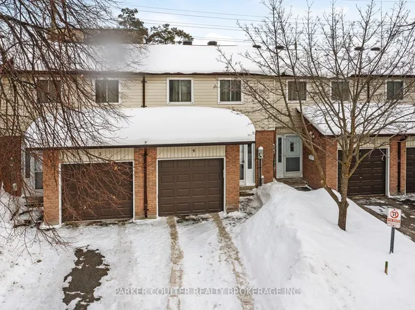 261 Rose St Unit 4, Barrie, ON L4M 2V3