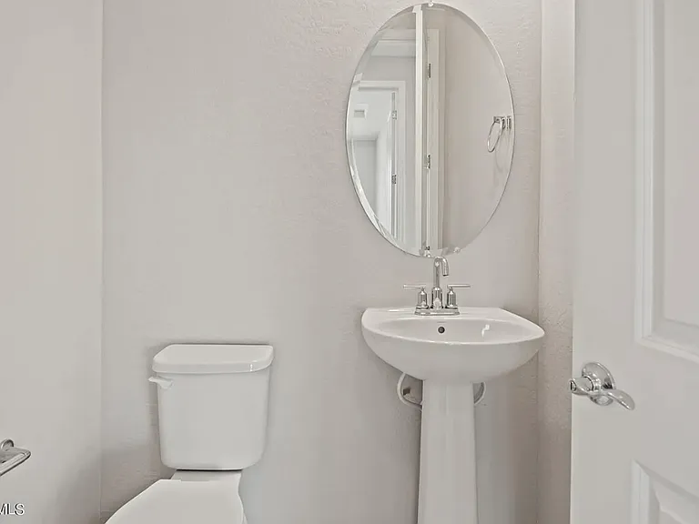 32325 N Vernal Ln — Photo 23
