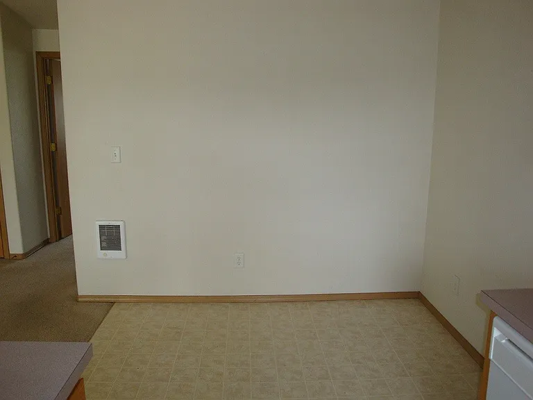 2020 S 7th St #H — Photo 10