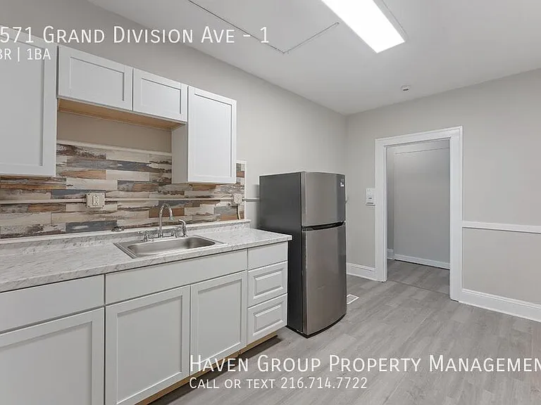 9571 Grand Division Ave #1 — Photo 8