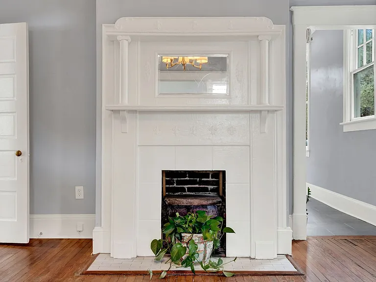 25 E 33rd St — Photo 12
