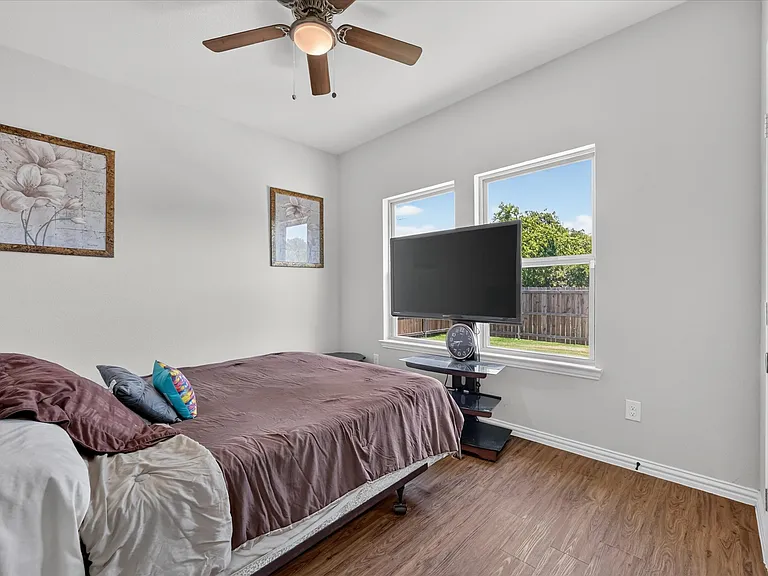 225 Sante Fe St — Photo 19