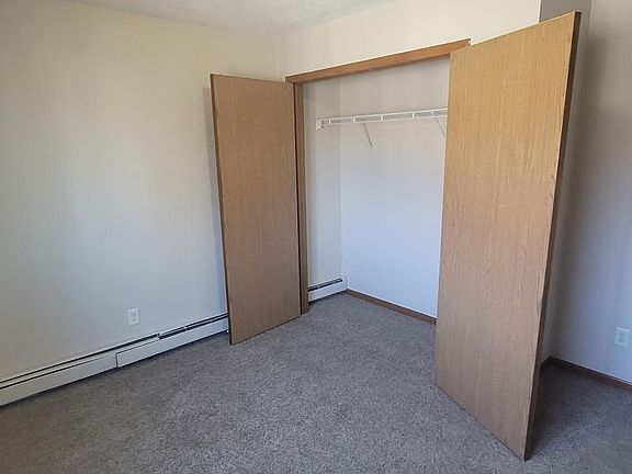 4th image of 1115 Humboldt Ave N