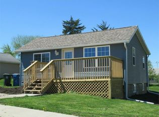 2012 Lincoln Blvd, Muscatine, IA 52761