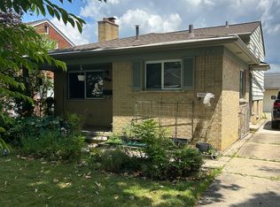 3213 Monroe St, Dearborn, MI 48124
