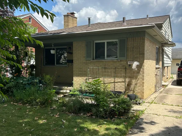 3213 Monroe St, Dearborn, MI 48124