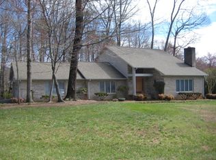 406 Fox Chase Dr, Collinsville, VA 24078