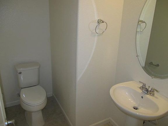 3rd image of 3615 Odessa Ln