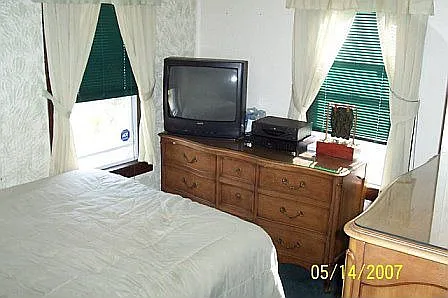 415 White Ave photo 1
