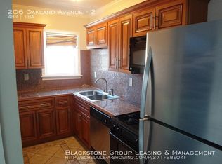 206 Oakland Ave #2, Providence, RI 02908