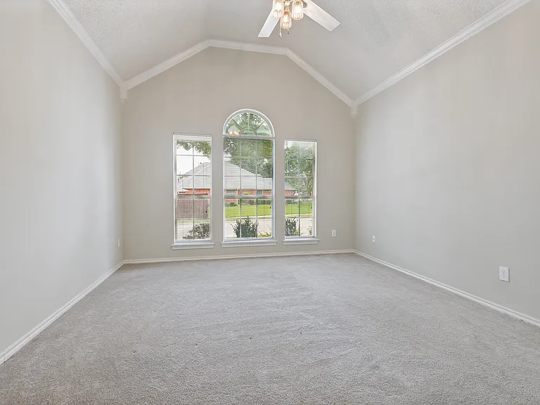 6137 Pebble Creek Dr — Photo 12
