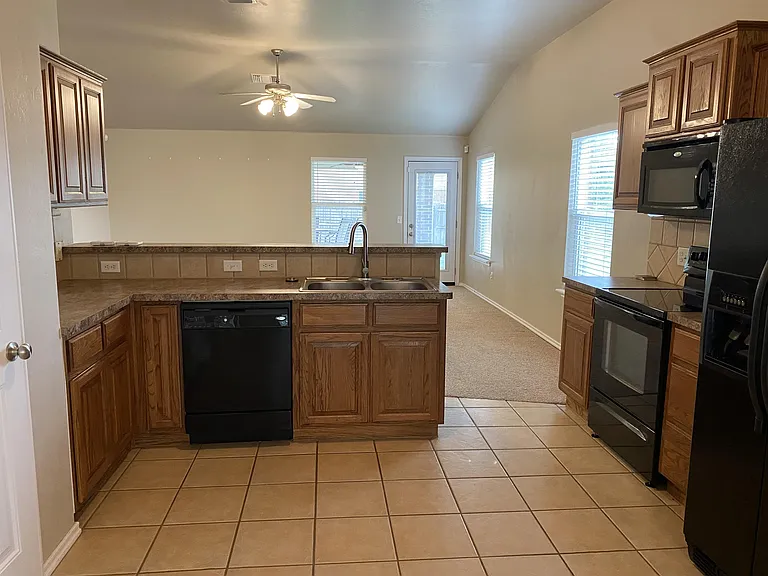 18101 Viento Dr — Photo 5