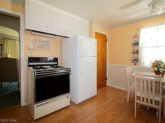 5th image of 333 Penfield Ave