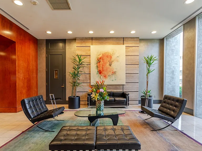 800 W 1st St #1105 — Photo 7