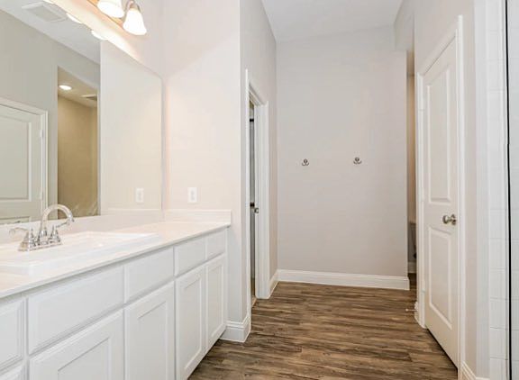 3rd image of 1214 Erika Ln
