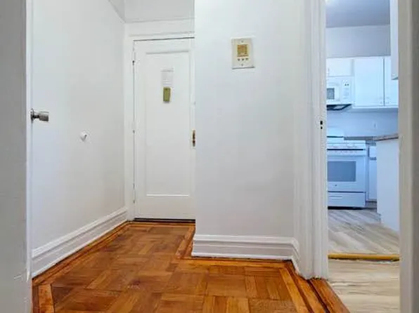 660 W 178th St APT 4, New York, NY 10033
