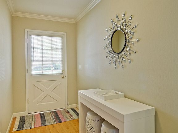 2nd image of 217 Lexington Dr