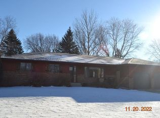 1152 2nd St NE, Watertown, SD 57201