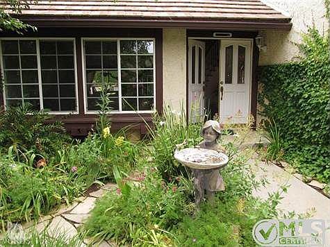 3rd image of 5926 Carell Ave