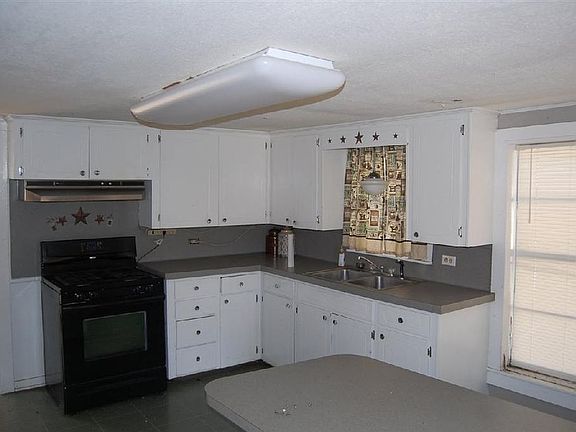 4th image of 1402 Avenue E