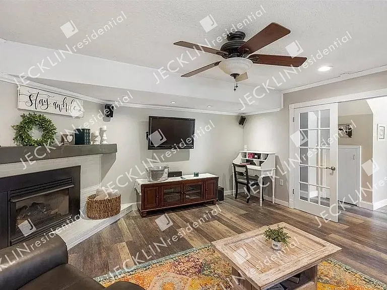 8410 Freestone Ave — Photo 11
