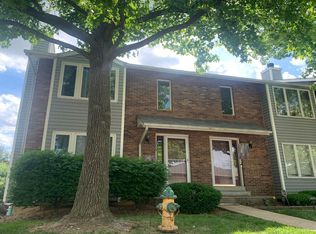 1716 Forest Hills Dr, Saint Charles, MO 63303