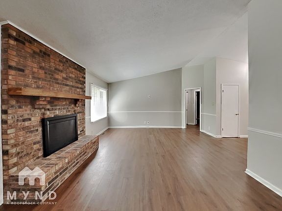 2nd image of 8033 Clayburn Ct