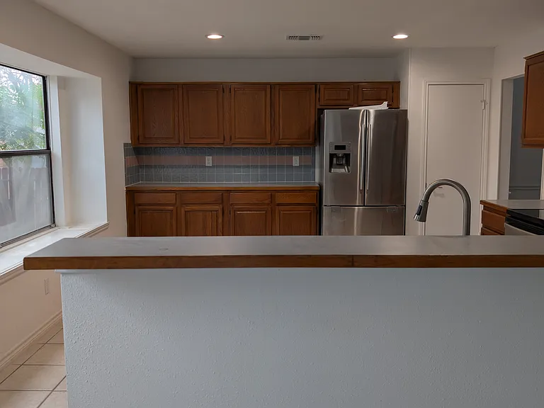 9202 Proclamation Dr — Photo 25