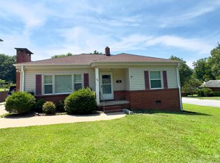 711 Dogwood Dr, Lincolnton, NC 28092