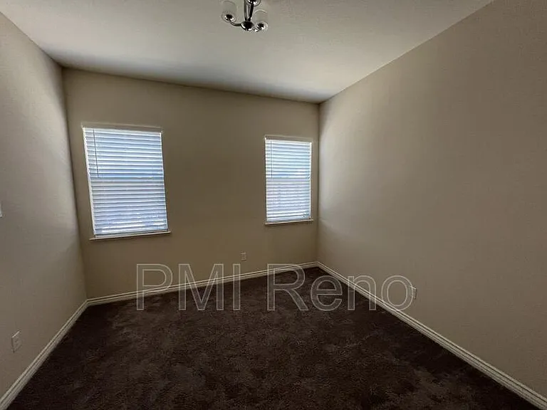 8378 Simsbury Dr — Photo 14