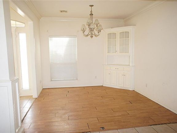 3rd image of 10336 Sundance Dr
