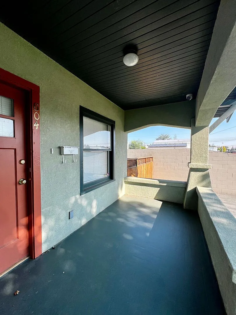 Non-Refundable & Security Deposit Total: $2025.00 — Photo 2