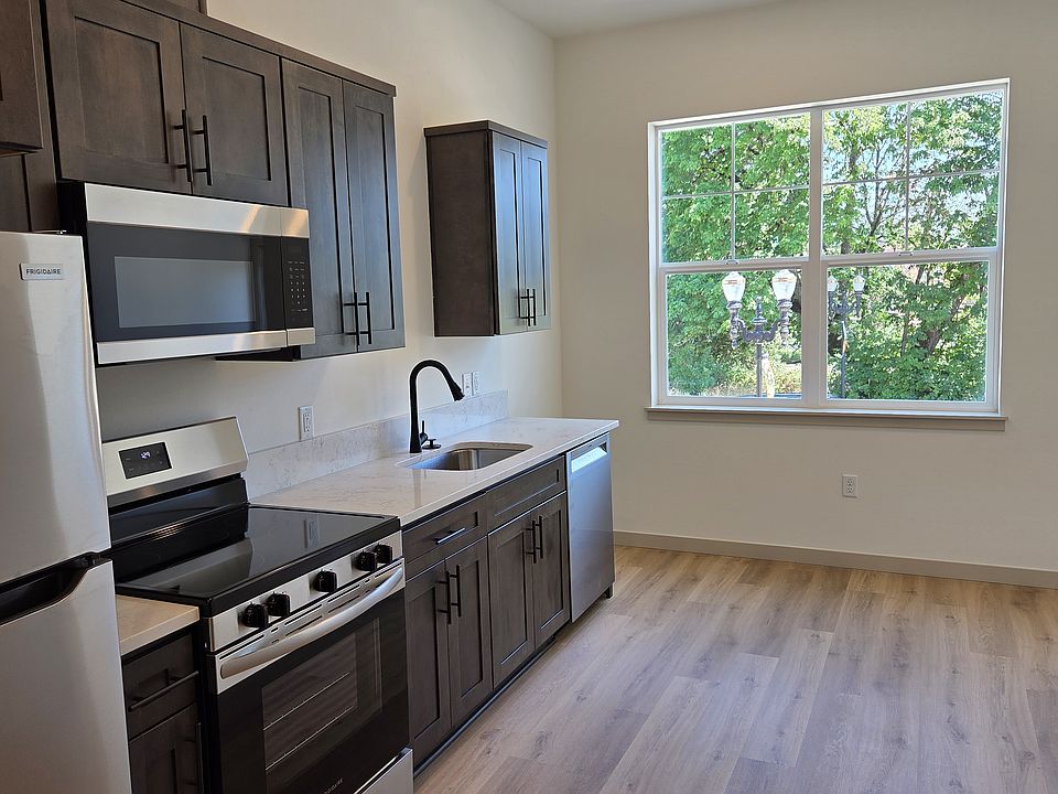 2nd image of 120 E St #106