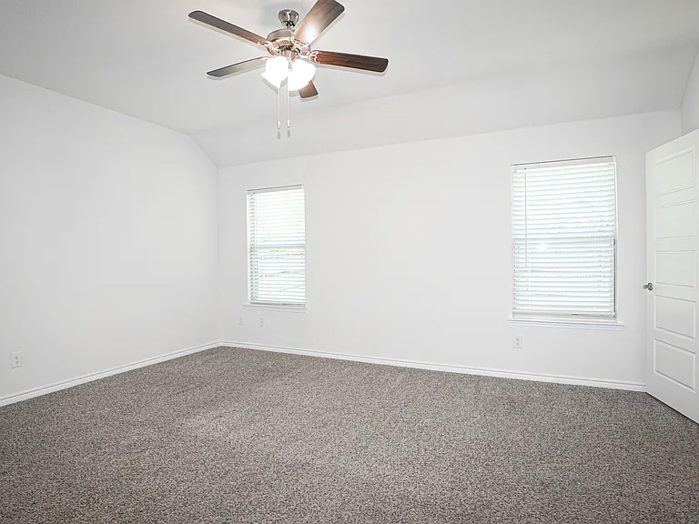871 Philadelphia St — Photo 14