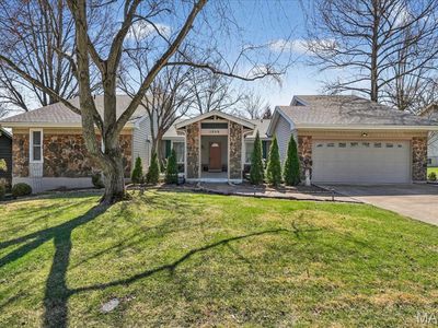 1989 Cedarmill Dr, Chesterfield, MO, 63017