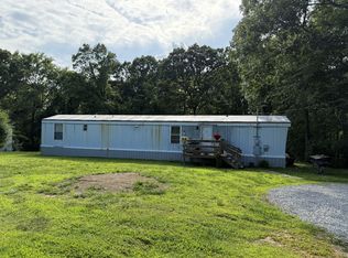 527 E Little Richland Rd, Waverly, TN 37185